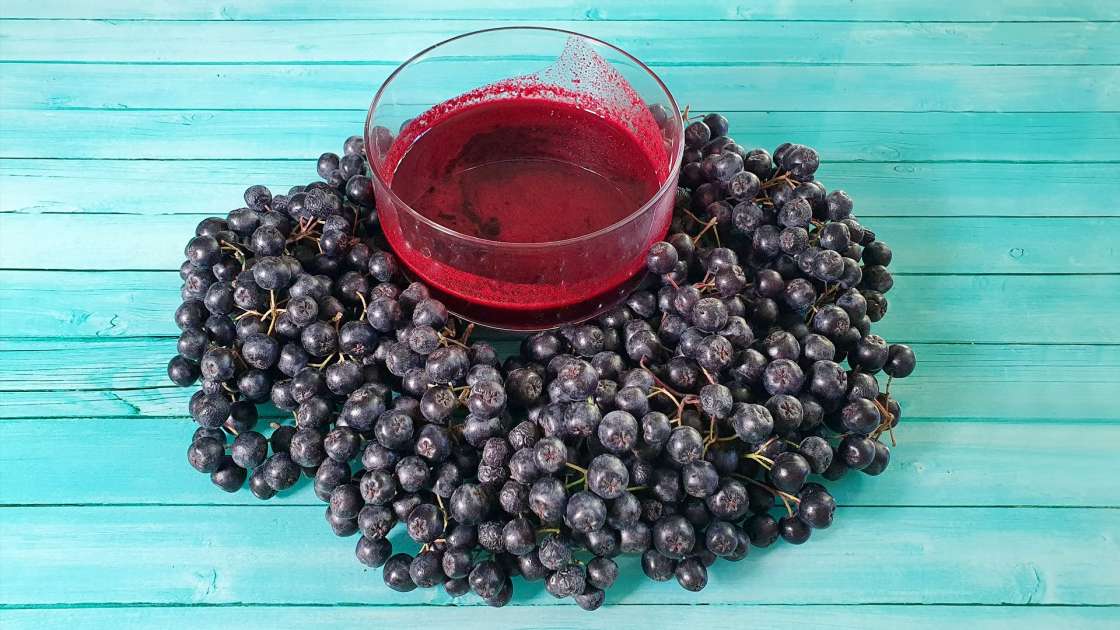 Aronia syrup with ginger and honey, photo 13