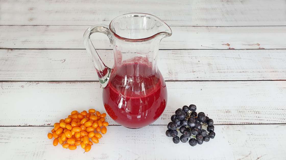 Energizing juice of sea buckthorn and aronia with Ginger, Lime and Honey, photo 1
