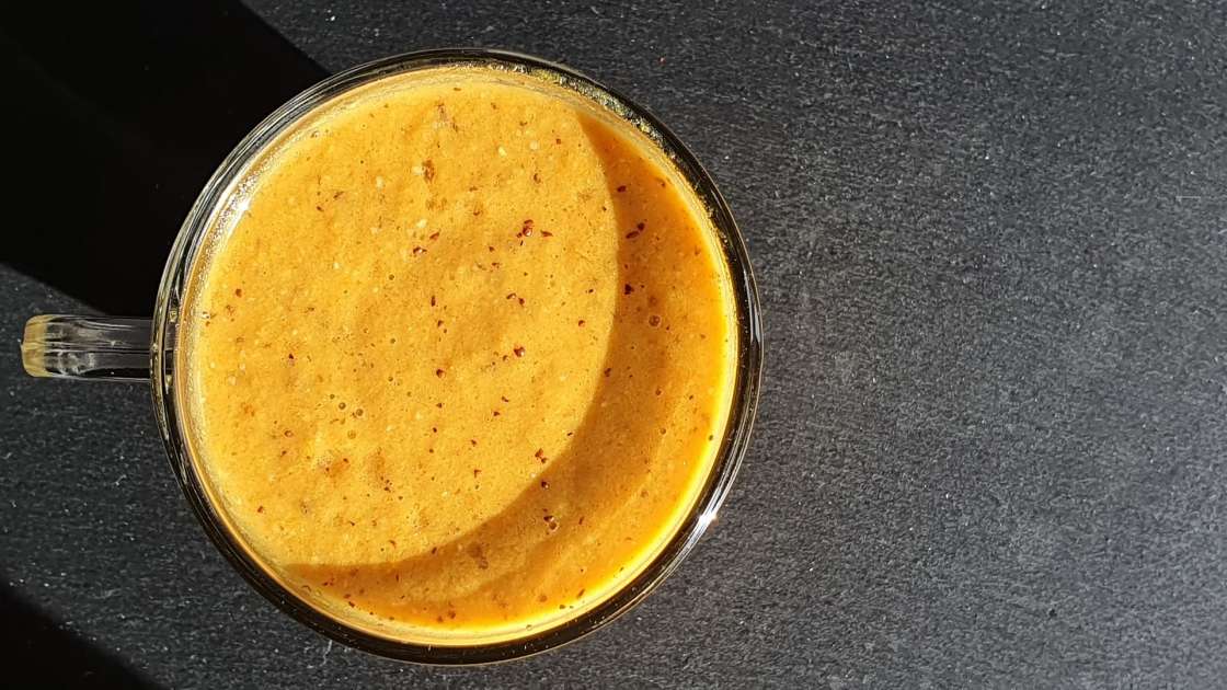 Sea buckthorn smoothie with apple, ginger, pollen and honey, photo 5