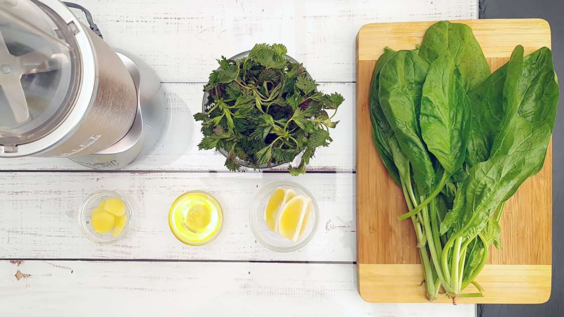 Revitalizing smoothie with nettles, spinach, ginger and lemon, photo 3