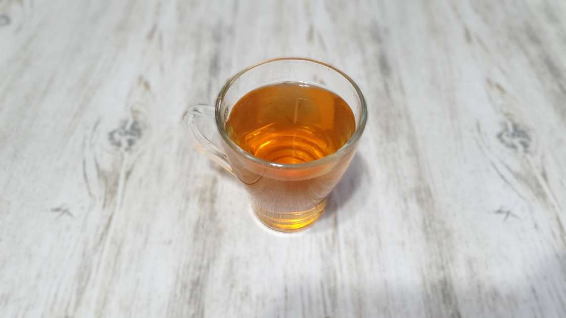 Water with cinnamon, bay leaves and green tea, photo 4