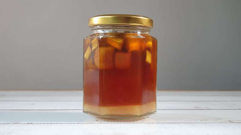 Rhubarb syrup obtained by maceration with sugar, photo 8