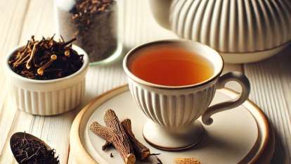 Licorice tea gargle for sore throat