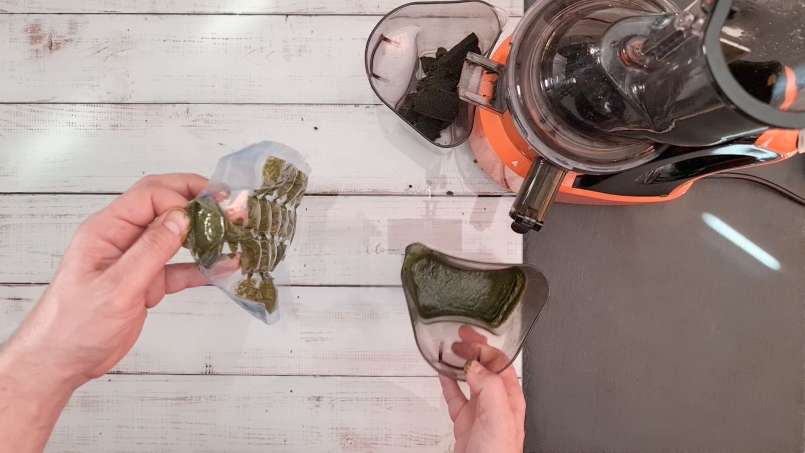 Nettle juice in ice cube bags, photo 6