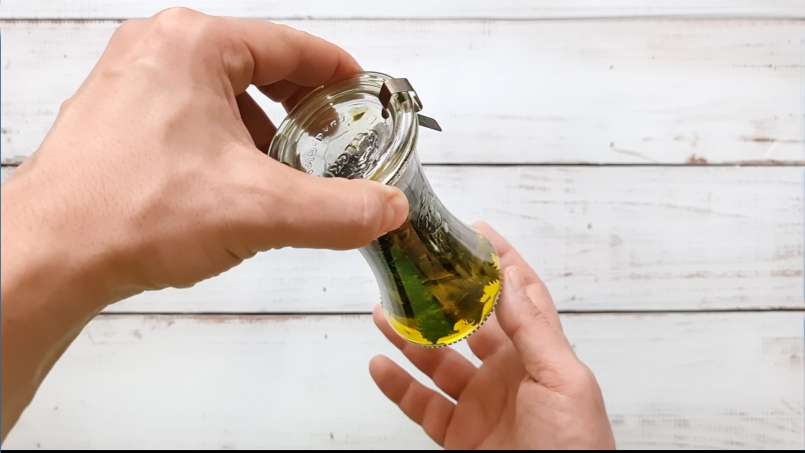 Nettle oil obtained by transfer, photo 7