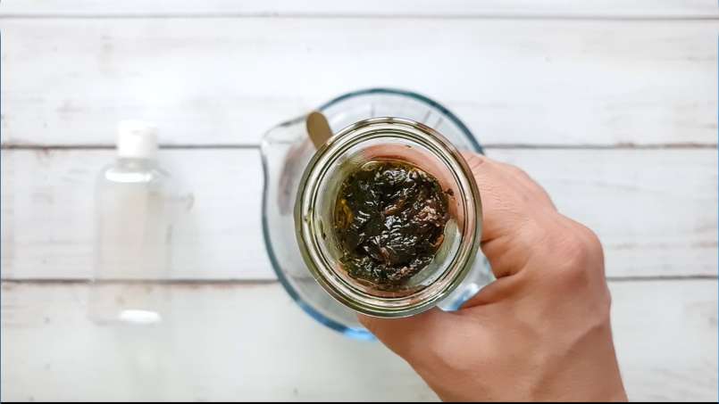 Nettle oil obtained by transfer, photo 9