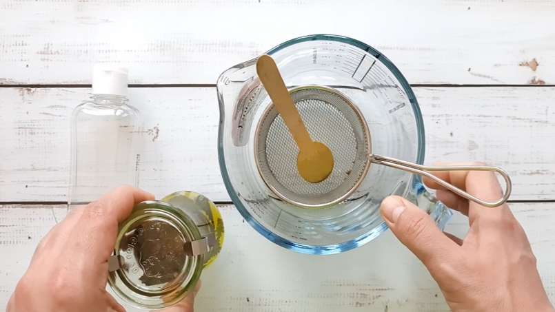 Nettle oil obtained by transfer, photo 10
