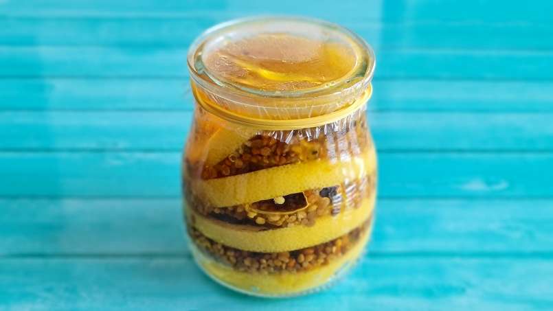 Pollen with lemon and honey in layers, cold macerated, photo 4