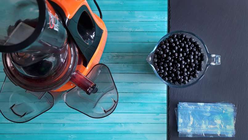 Aronia juice in ice cubes bags, photo 2