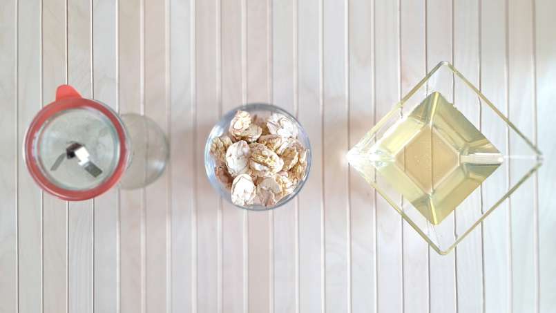Green walnut kernels with honey, photo 5