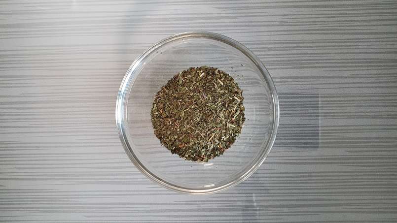 Eye concealer remedy with herbal mix, photo 7