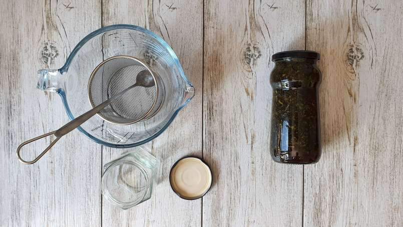 Nettle syrup with honey, photo 9