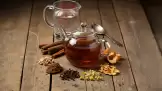 Cold tea with licorice, cinnamon, cloves and chamomile