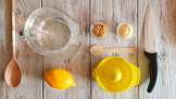 Energizing drink with ginger, inactive yeast and lemon